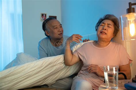 老人吵架|如何避免与老人吵架，来看这8点